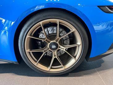 Porsche 911 GT3 — photo 11