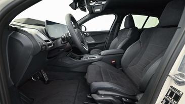BMW Série 1 Berline 118d — photo 9