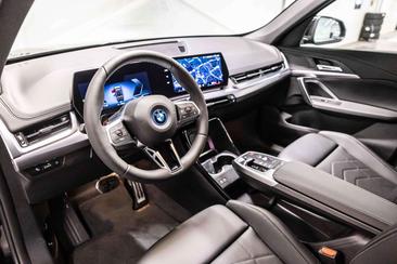BMW IX1 EDrive20 — photo 6