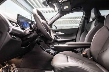BMW IX1 EDrive20 — photo 9