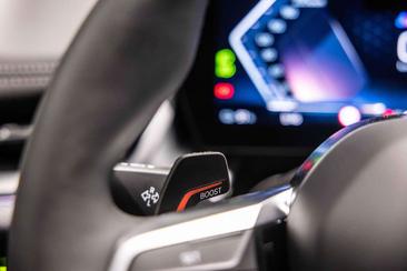 BMW IX1 EDrive20 — photo 13