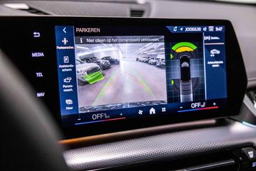 BMW IX1 EDrive20 — photo 16