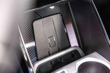 BMW IX1 EDrive20 — photo 23