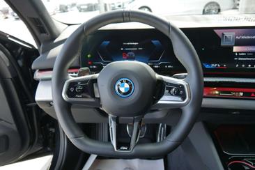 BMW I5 Touring XDrive40 — photo 16