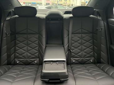 BMW Série 7 Berline 740d — photo 12