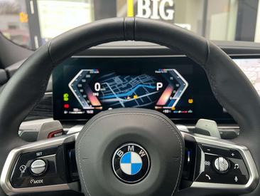 BMW Série 7 Berline 740d — photo 21
