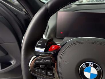 BMW XM 50e — photo 15