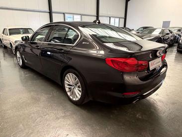 BMW Série 5 528i — photo 9