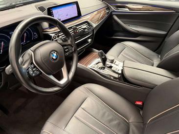 BMW Série 5 528i — photo 11
