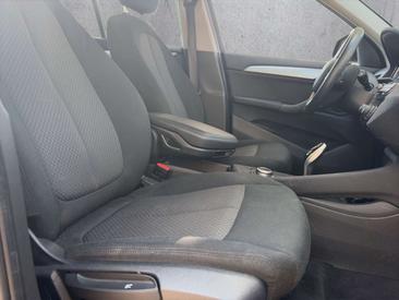 BMW X1 SDrive18i — photo 16
