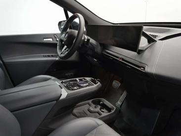 BMW IX M Sport M70 — photo 6