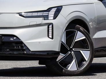 Volvo EX90 Twin Motor — photo 5