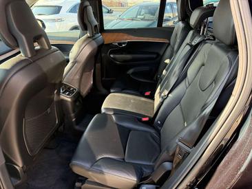 Volvo XC90 B6 AWD — photo 10