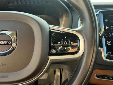 Volvo XC90 B6 AWD — photo 17