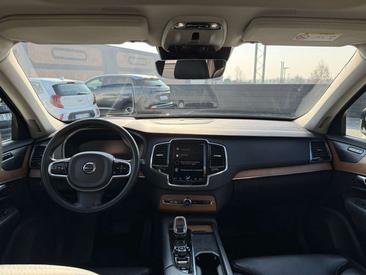 Volvo XC90 B6 AWD — photo 25