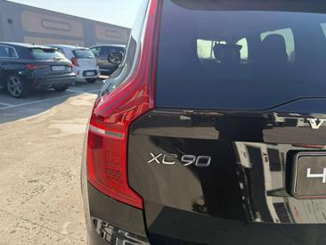Volvo XC90 B6 AWD — photo 29