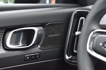 Volvo EX40 Single Motor Extended Range — photo 5