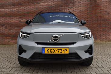 Volvo EX40 Single Motor Extended Range — photo 17