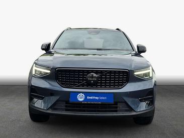Volvo XC40 B3 — photo 3