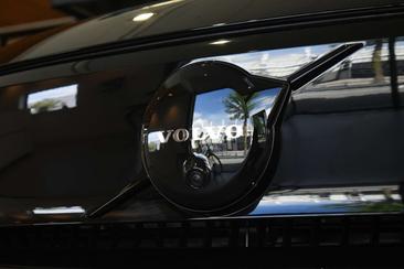 Volvo EX40 Single Motor Extended Range — photo 9