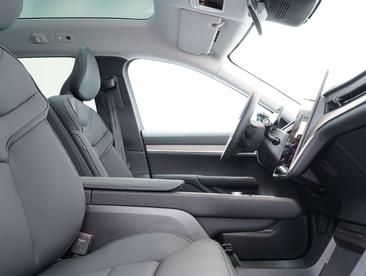 Volvo EX90 Twin Motor — photo 16