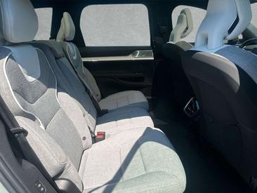 Volvo EX90 TWIN MOTOR PERFORMANCE — photo 4