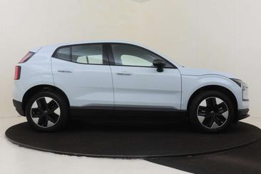Volvo EX30 Single Motor Extended Range — photo 12
