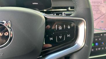 Volvo EX90 Twin Motor — photo 18