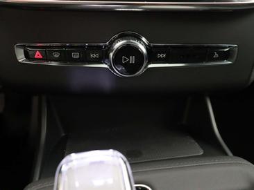 Volvo XC90 T6 Recharge AWD — photo 25