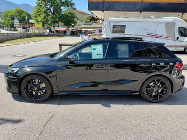 Audi RS3 Sportback — photo 4