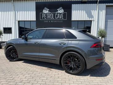 Audi Q8 TFSI E 60 E Quattro — photo 2