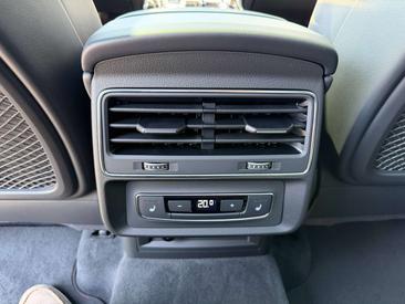 Audi Q8 TFSI E 60 E Quattro — photo 25