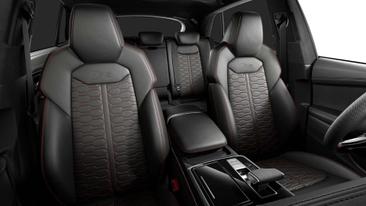 Audi RSQ8 — photo 6