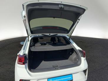 Volkswagen T-Roc 1.5 TSI — photo 6
