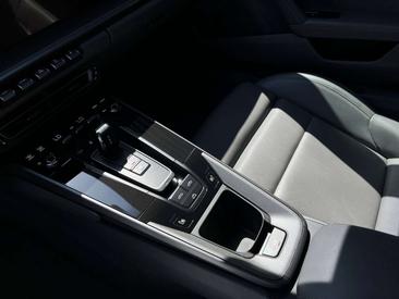 Porsche 911 Cabriolet Carrera — photo 14