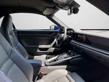Porsche 911 Cabriolet Carrera — photo 16