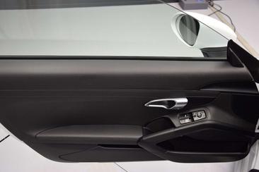 Porsche 718 Cabriolet Boxster S — photo 24