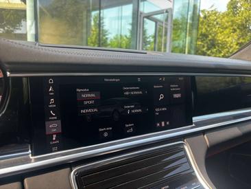 Porsche Panamera 4S — photo 10