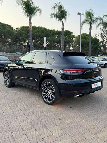 Porsche Macan — photo 3