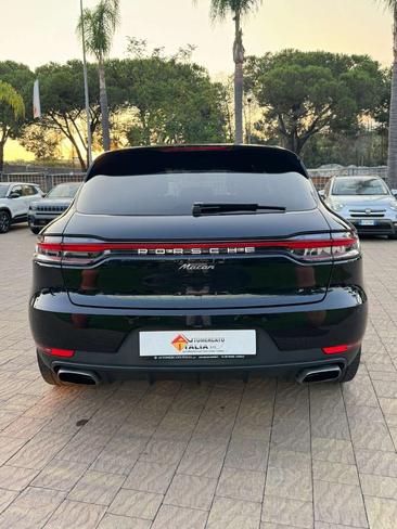 Porsche Macan — photo 4