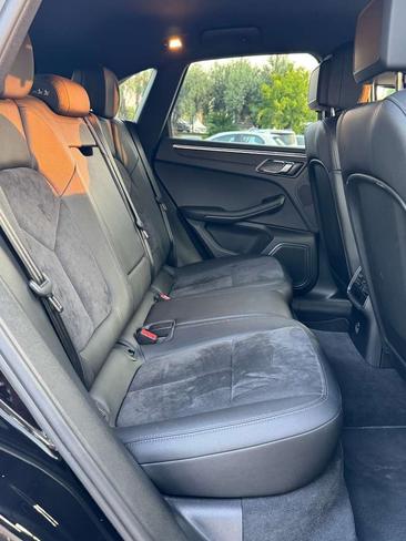 Porsche Macan — photo 9
