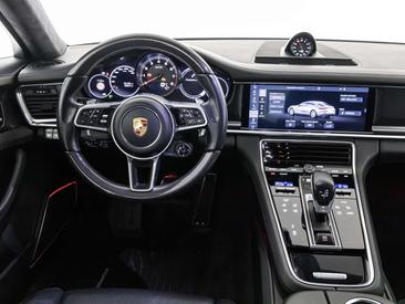 Porsche Panamera GTS — photo 12