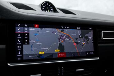 Porsche Cayenne III Turbo S E-Hybrid — photo 37