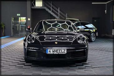 Porsche 911 Carrera — photo 3