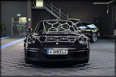 Porsche 911 Carrera