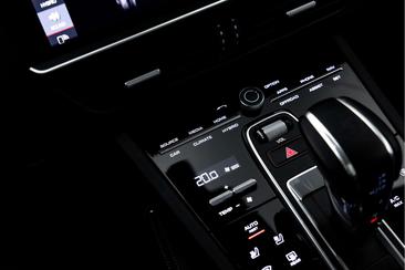 Porsche Cayenne III Turbo S E-Hybrid — photo 48