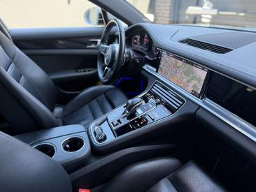 Porsche Panamera — photo 13