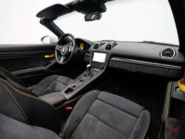 Porsche 718 Cabriolet Spyder — photo 29