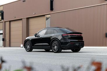 Porsche Macan Electric — photo 3
