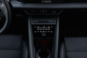 Porsche Macan Electric — photo 27